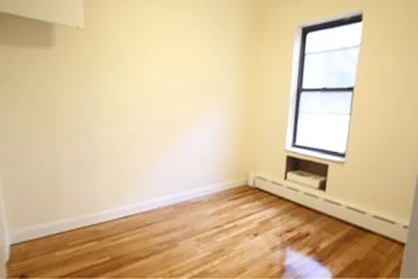 Rented by Robyn Lee, LREB | media 27