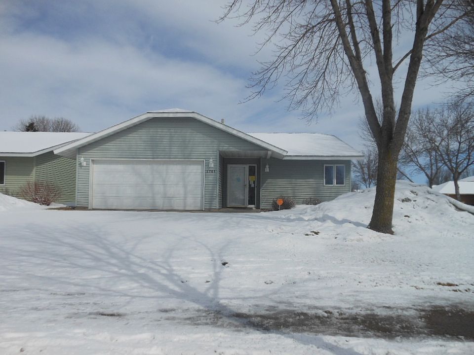 1st image of 2701 15th St N