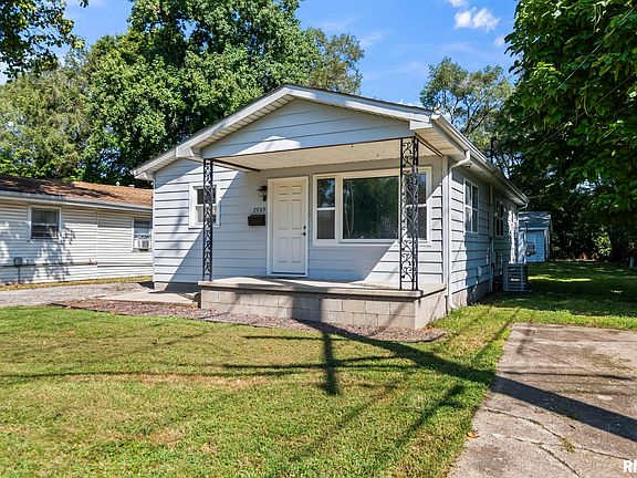 3rd image of 2523 Ridge Ave