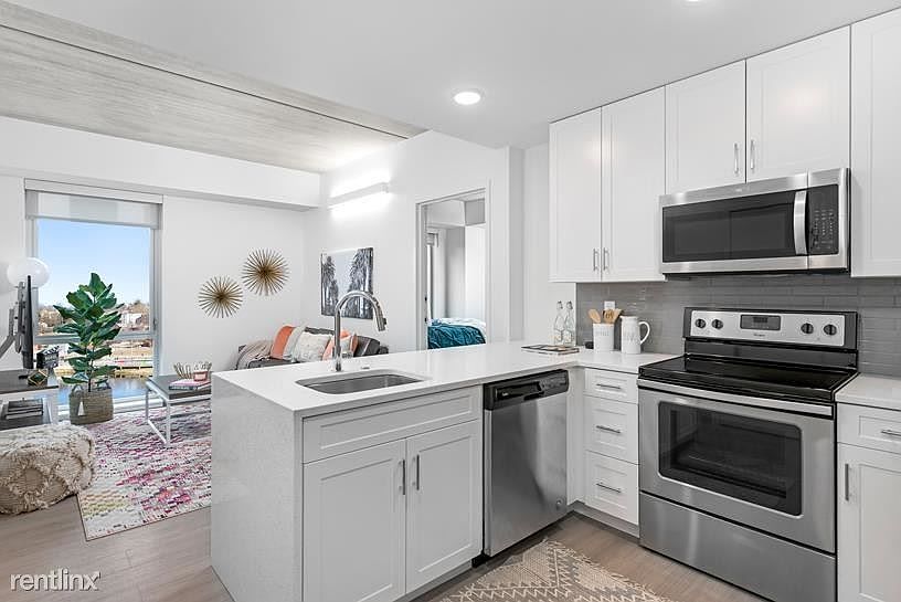 1st image of 100 South St