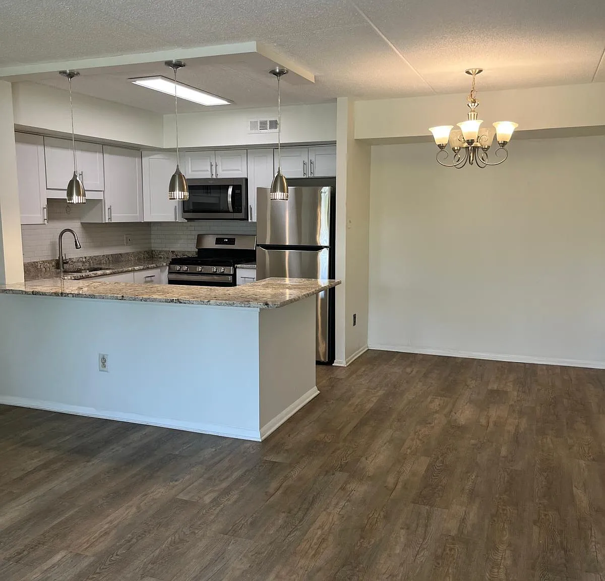1 bed, 660 sqft, $1,650 — Photo 3