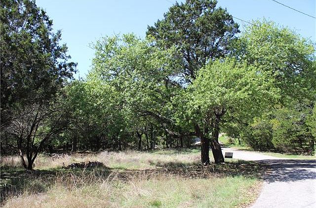 1st image of 105 Cowpoke Cir