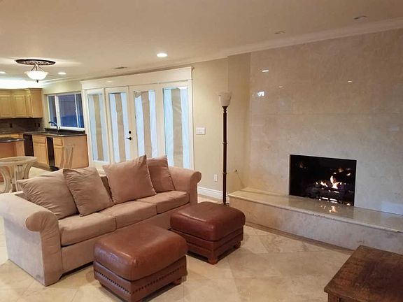 3rd image of 903 Whispering Pines Dr