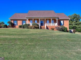 122 Gillson Dr, McDonough, GA 30253