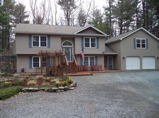 118 Chinkapin Dr, Milford, PA 18337