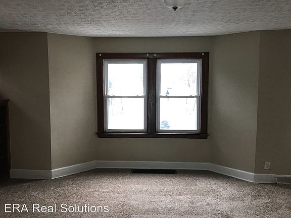2nd image of 2205 Dresden St