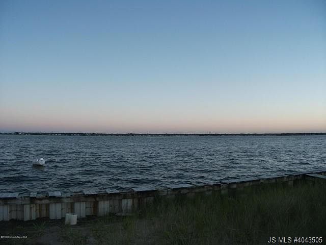 1st image of 35 Bay Shore Dr