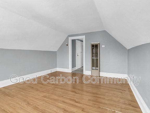 3rd image of 319 W Utica St #3