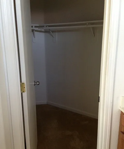 2328 S Fallbrook Dr — Photo 17