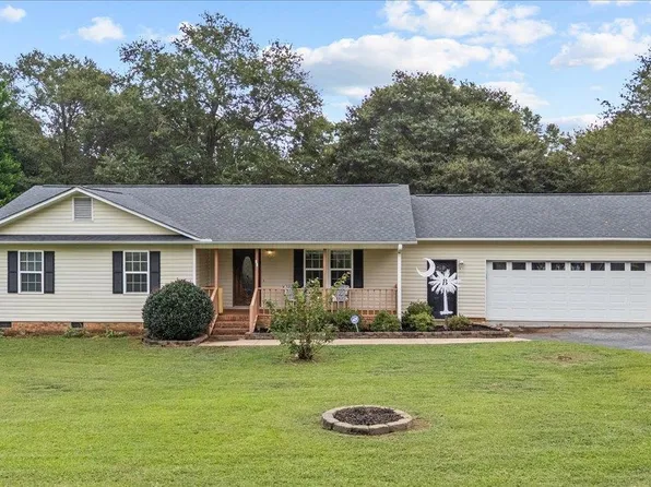 26 Bridges St, Inman, SC 29349