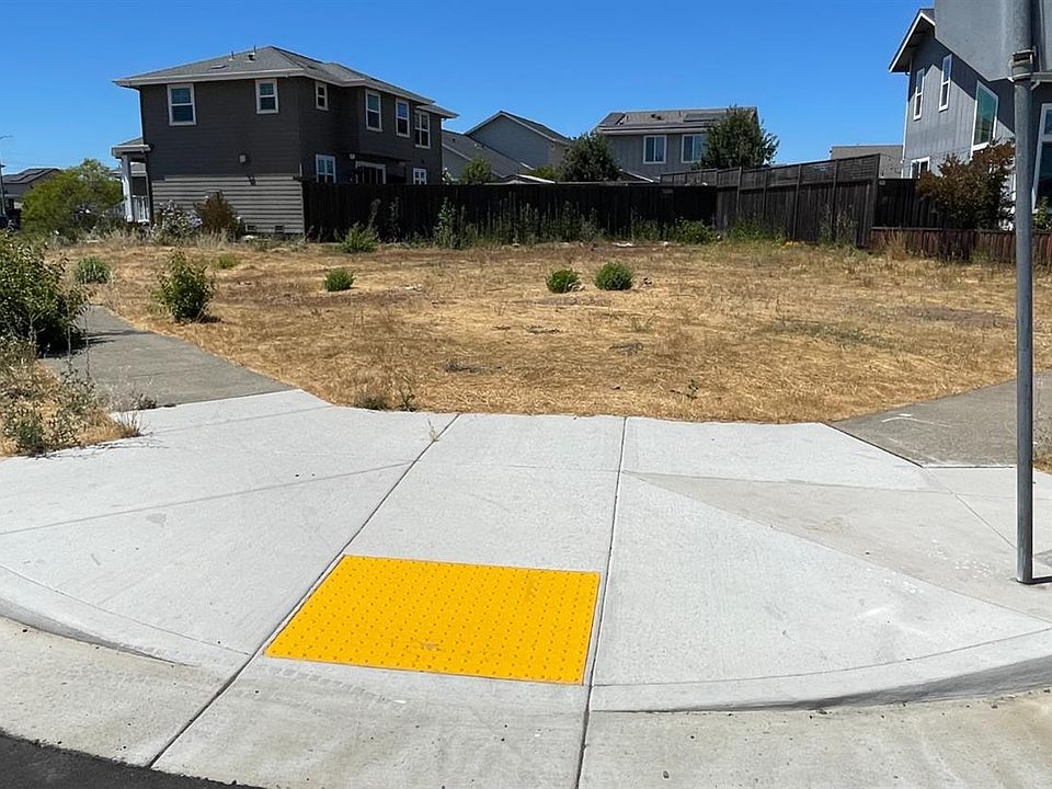 2nd image of 1717 Blake Place
