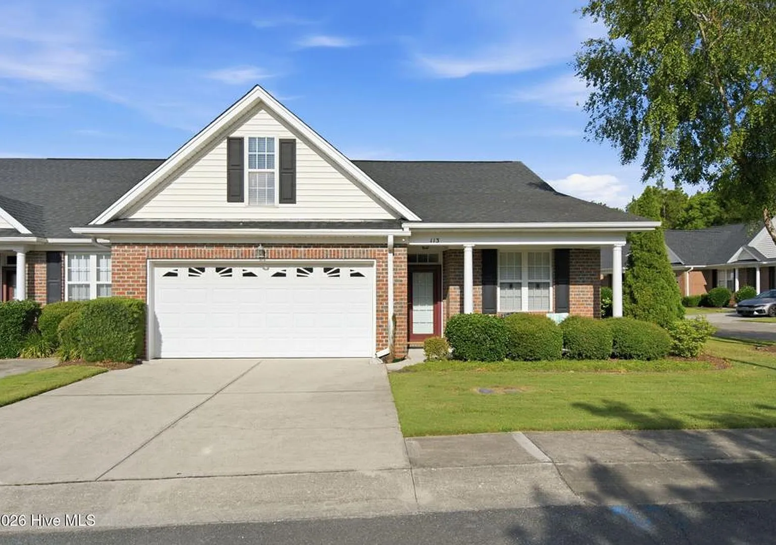 Discover this well-appointed 3-bedroom plus bonus room , 2-bath home in Carleton Place — Photo 1