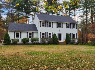 3 Country Club Rd, Sterling, MA 01564