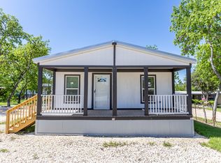 193 Live Oaks St #1, Medina, TX 78055