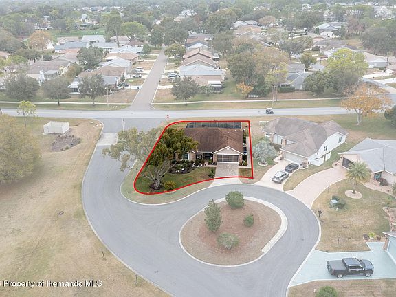 3rd image of 7151 Bottle Brush Dr