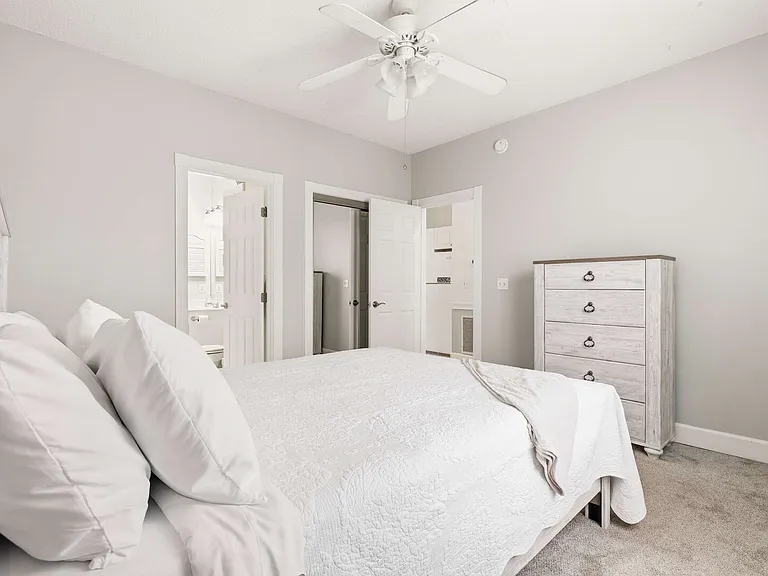 Wild Iris Dr — Photo 18