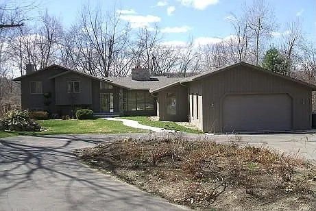 5906 Ludwig Rd photo 1