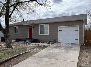 204 Frost Ln, Colorado Springs, CO 80916