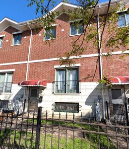 3383 S Archer Ave, Chicago, IL, 60608