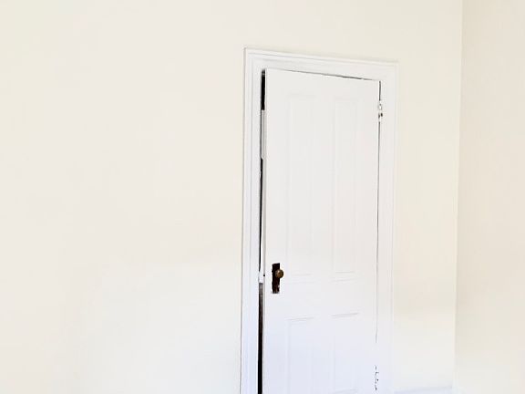 2nd image of 14 E 80th St APT 3C