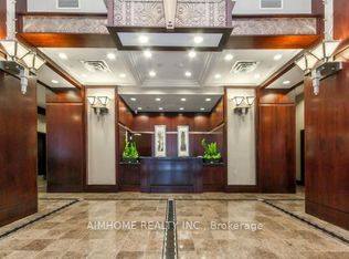 35 Balmuto St #1202, Toronto, ON M4Y 0A3