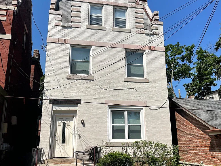 912 Ivy St #1 — Photo 1