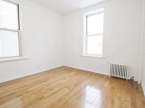 5th image of 2577 45th St APT 1R