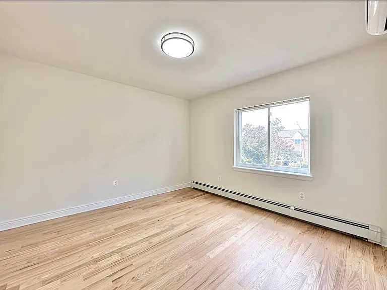 20-21 35th St #2F — Photo 8