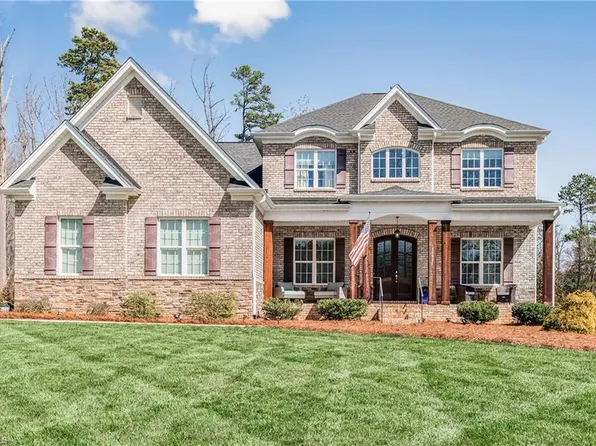 5592 Salem View Rd, Pfafftown, NC 27040