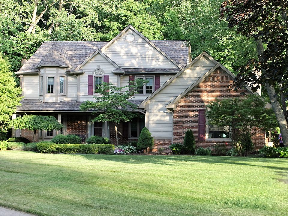 1st image of 42151 Woodcreek Ln