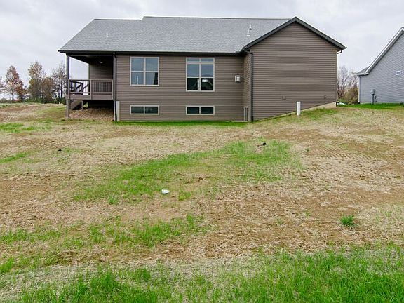 3rd image of 141 Smola Woods Ct