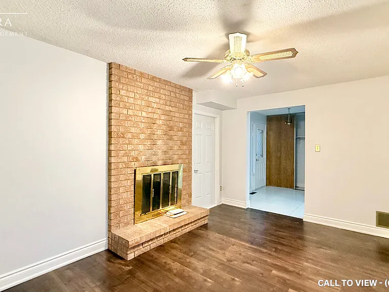 74 Cassander Cres — Photo 6