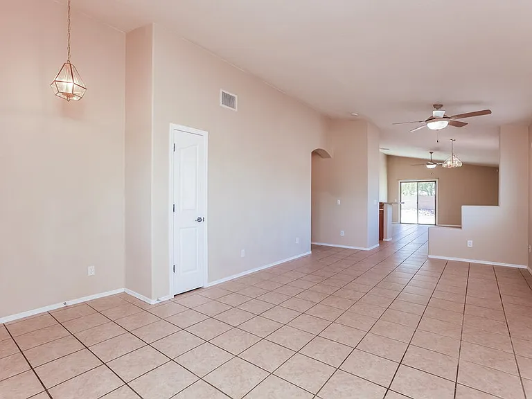 10462 E Dusky Willow Dr — Photo 4