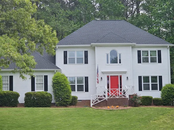 33 Pine Ct, Carrollton, GA 30117