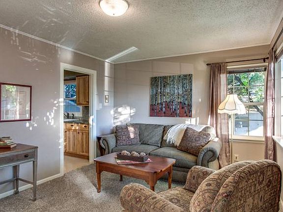 Comfortable Living Room