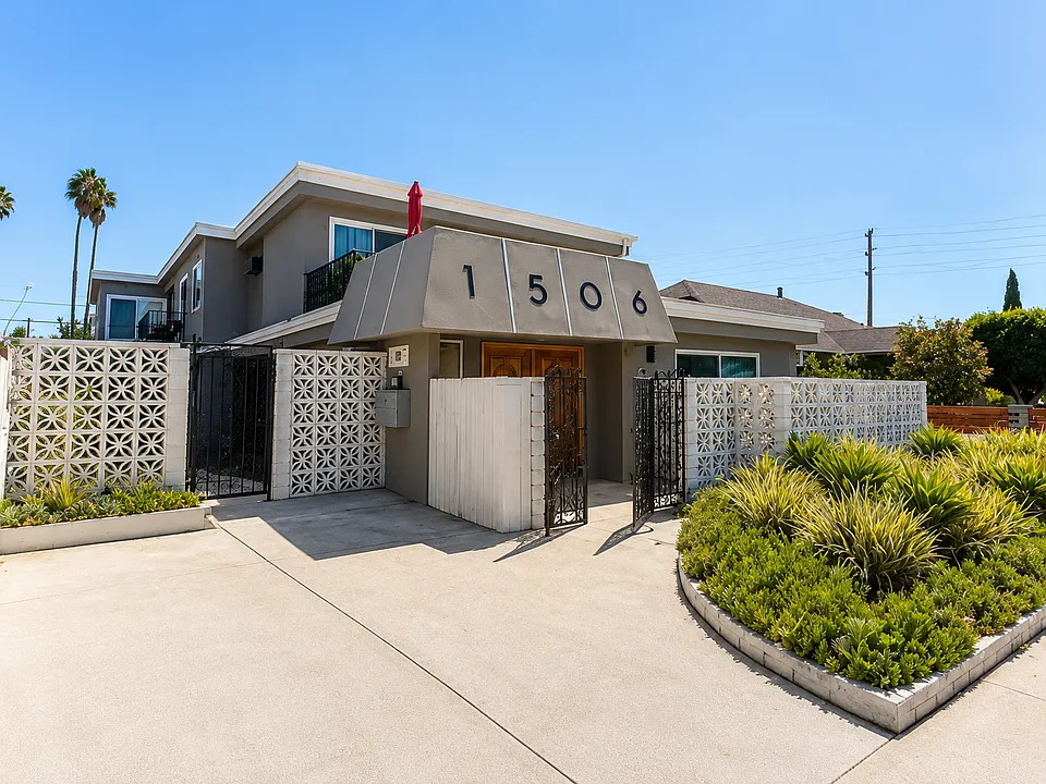 1506 S Orange Dr #4