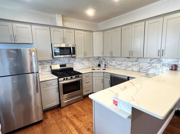 54 Crescent Ave Floor 1, Malden, MA 02148