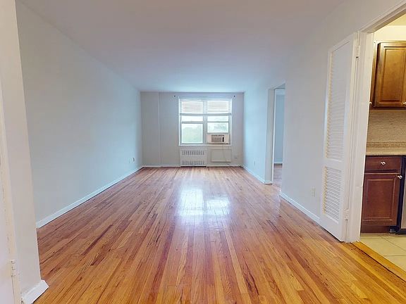 3rd image of 6615 Thornton Pl APT 4E