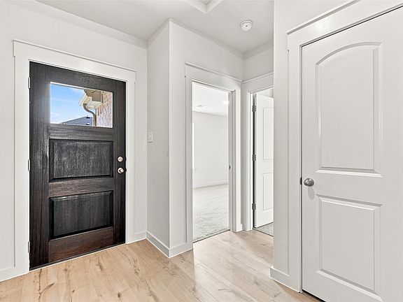 4th image of 211 Patton Ln