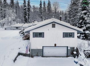 386 Hillside Dr, Fairbanks, AK 99712