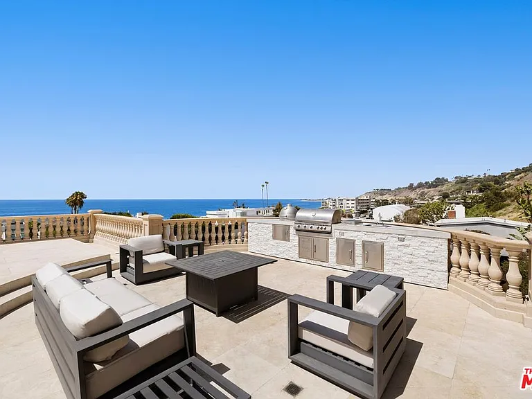 22435 Pacific Coast Hwy — Photo 30
