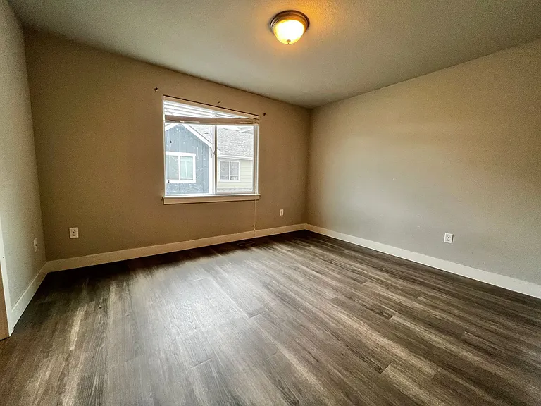 6460 Orchard Park Dr #2 — Photo 11