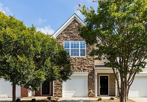 541 Writers Way Photo 1 541 Writers Way Photo 1
