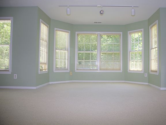 5th image of 6 Swans Mill Ln