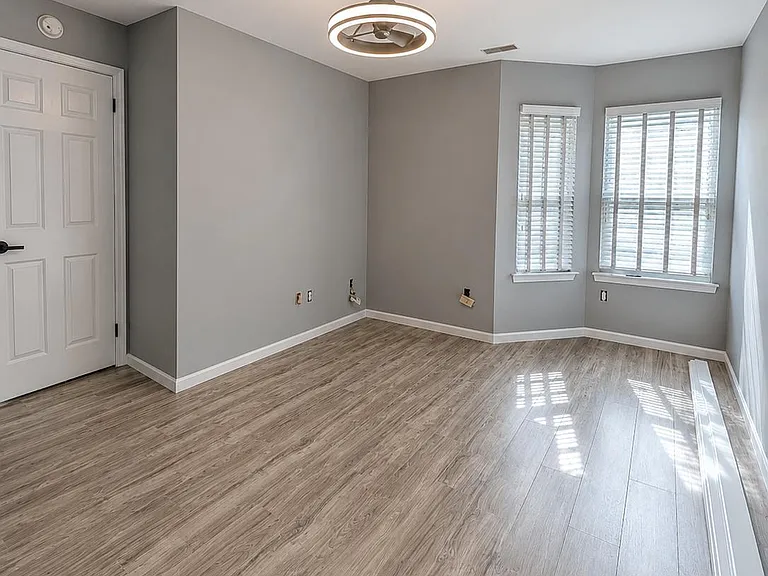 810 Diamond Dr #810 — Photo 8