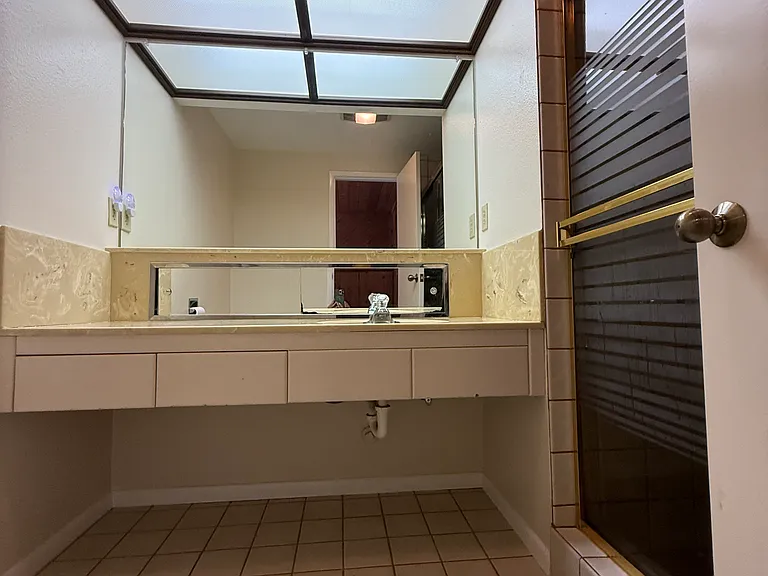 Sierra Ct — Photo 12
