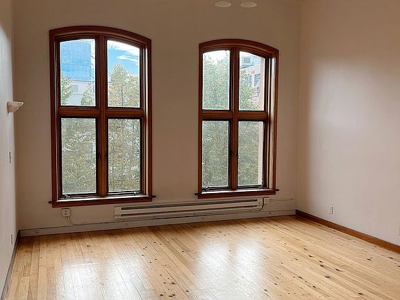 4th image of 215 2nd Ave S APT 405