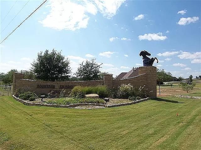1st image of 102 Filly Ct