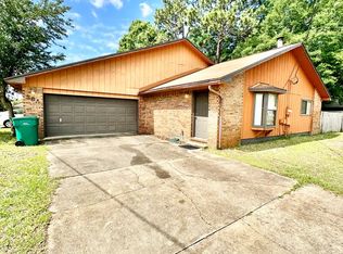 38 A 5th St, Shalimar, FL 32579