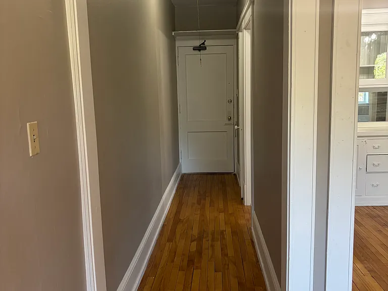 2317 Hennepin Ave #3 — Photo 3